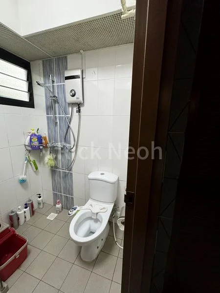 3 Room (3A) HDB for Sale in 63 Sims Place - Image 2