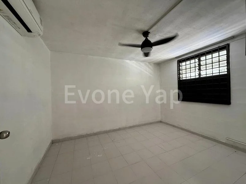 3 Room (3I) HDB for Rent in 124 Lorong 1 Toa Payoh - Image 2