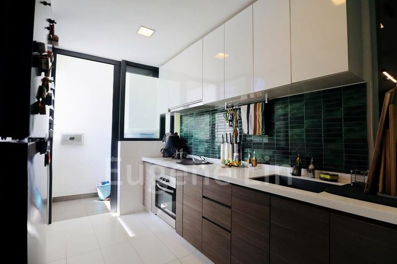 2 Bed Condo for Rent in  My Manhattan - Image 2