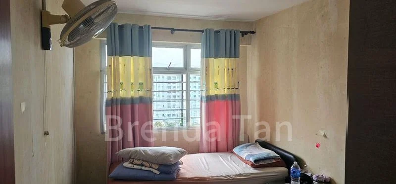 4 Room (4A) HDB for Sale in  121D Canberra Street - Image 6