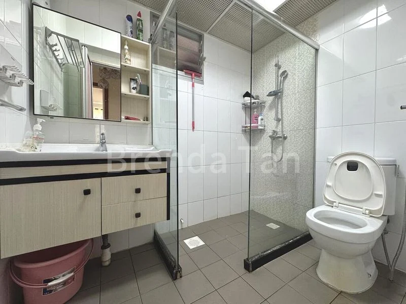 4 Room (4A) HDB for Sale in  121D Canberra Street - Image 8