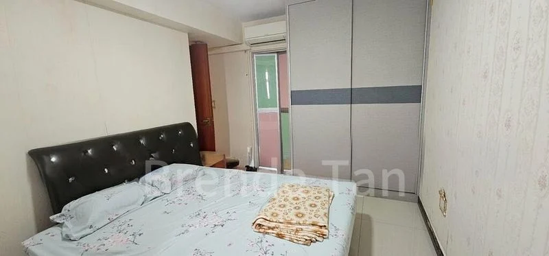 4 Room (4A) HDB for Sale in  121D Canberra Street - Image 4