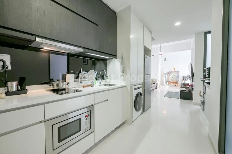 1 Bed Apartment (Condo) for Sale in The Cristallo - Image 7