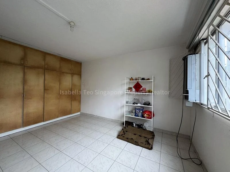 5 Room (5I) HDB for Sale in 54 Lengkok Bahru - Image 7