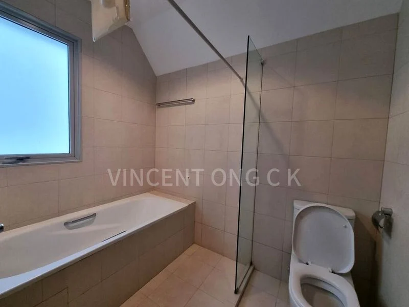 4 Bed Cluster House (Landed) for Rent in  Whiteshores - Image 6