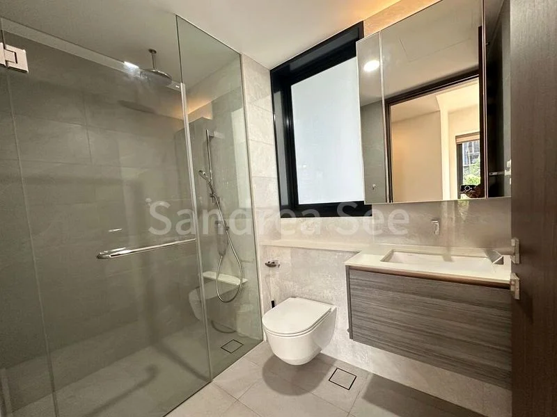 3 Bed Condo for Rent in  Royalgreen - Image 9