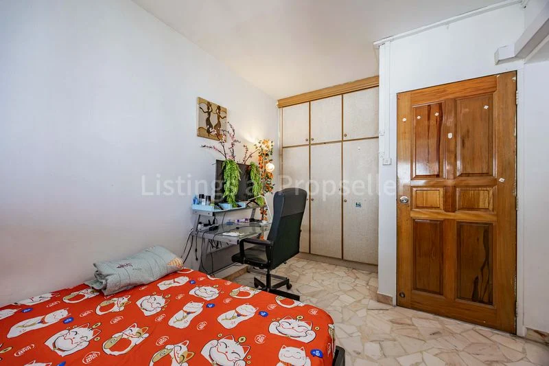 4 Room (4A) HDB for Sale in 332 Yishun Ring Road - Image 8