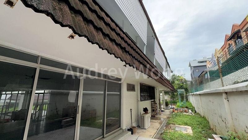 4 Bed Semi-Detached House (Landed) for Sale in  Rosyth Avenue - Image 4