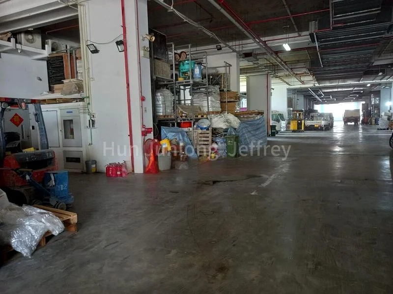 Light Industrial (B1) for Rent: Eldix - Image 1