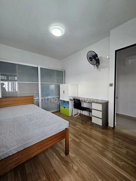 Common Room (HDB) for Rent in  462 Clementi Avenue 3 - Image 7