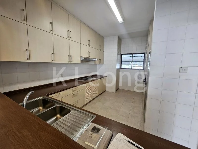 3 Bed Condo for Rent in  Ridgewood Condominium / Ridgewood - Image 6