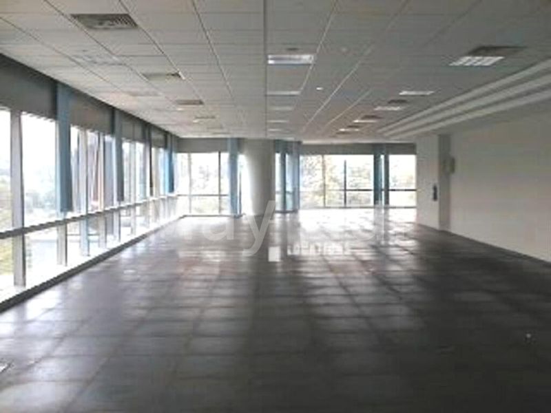 Office for Rent: Alexandra Point - Image 2