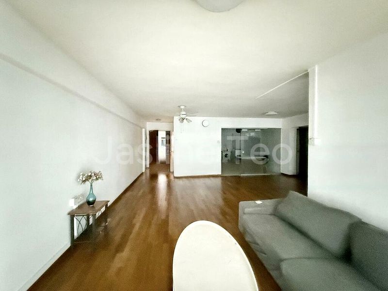 Executive HDB for Sale in  313D Anchorvale Road - Image 10