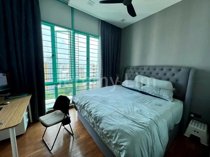 3 Bed Condo for Sale in  Hazel Park Condominium - Image 7