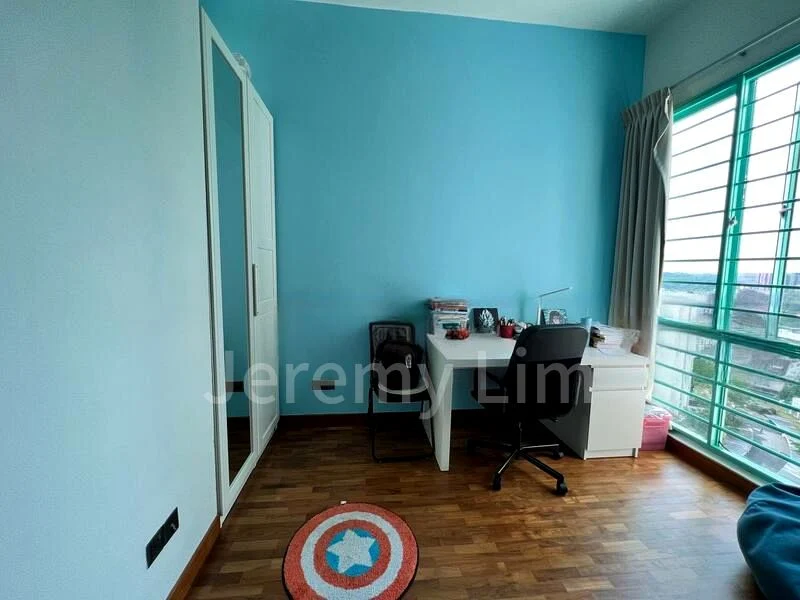 3 Bed Condo for Sale in  Hazel Park Condominium - Image 3