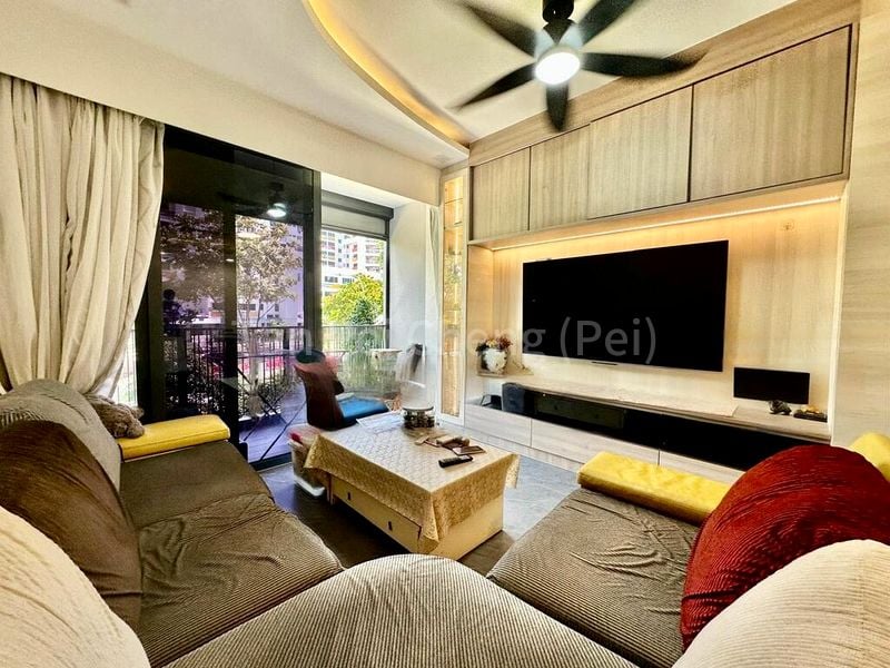 3 Bed Executive Condo for Sale in  The Rainforest - Image 3