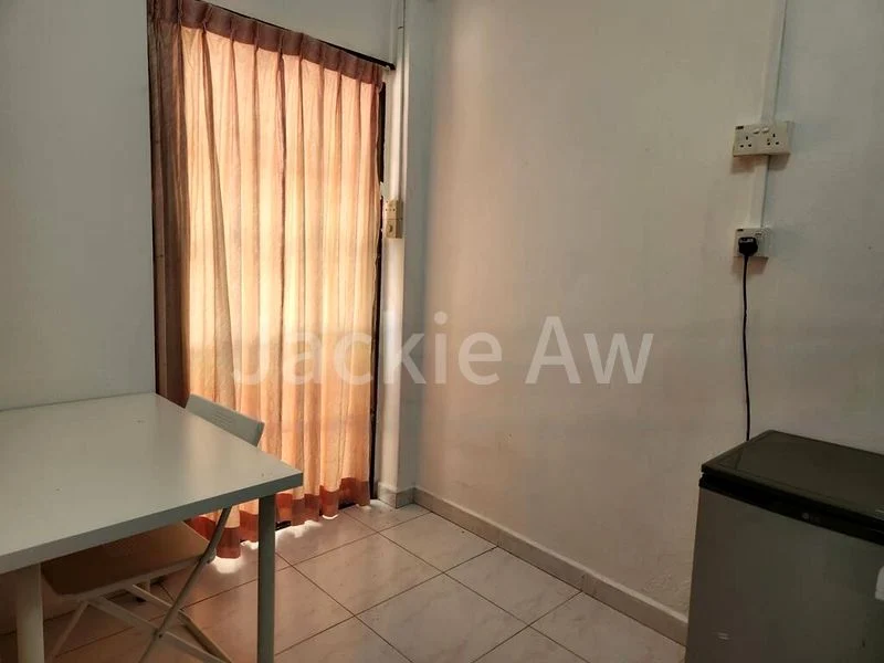 Master Room (Landed) for Rent in Lutheran Road - Image 13