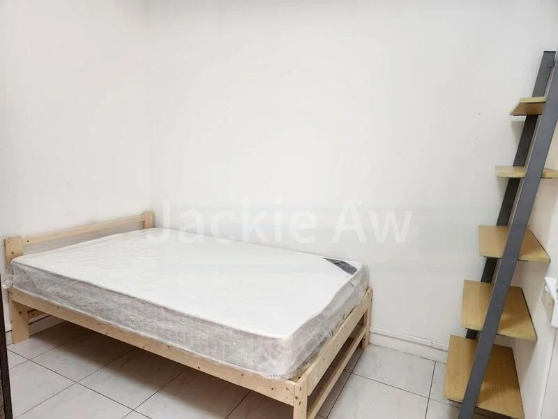 Master Room (Landed) for Rent in Lutheran Road - Image 11