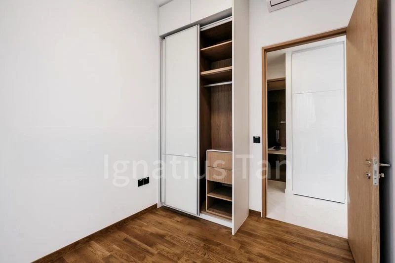 2 Bed Condo for Sale in  Peak Residence - Image 3