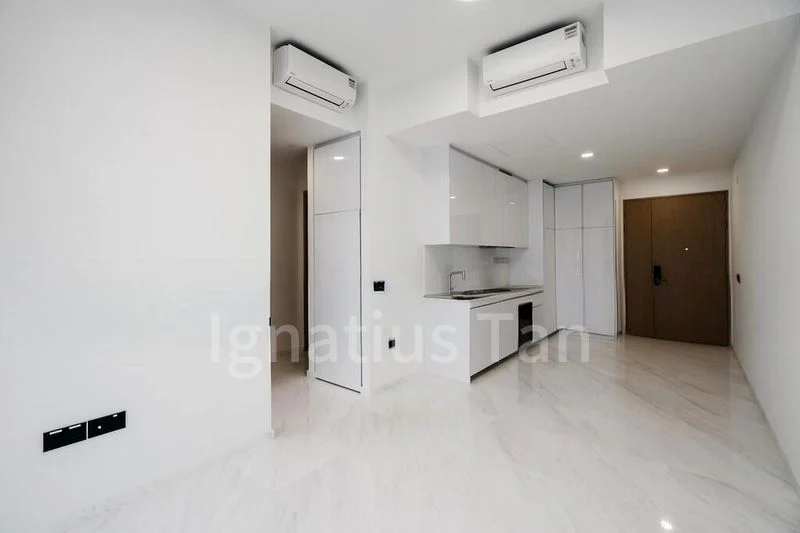 2 Bed Condo for Sale in  Peak Residence - Image 4