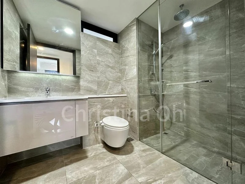 2 Bed Condo for Rent in  Lake Grande - Image 7