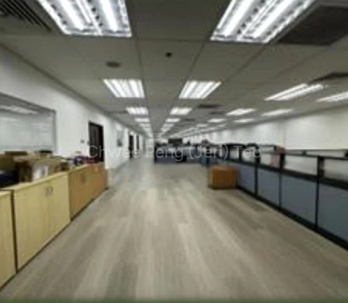 Light Industrial (B1) for Rent: BTH Centre - Image 1
