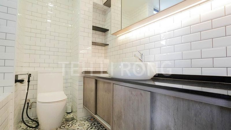 5 Bed Corner Terrace (Landed) for Sale in  Parry Park - Image 10