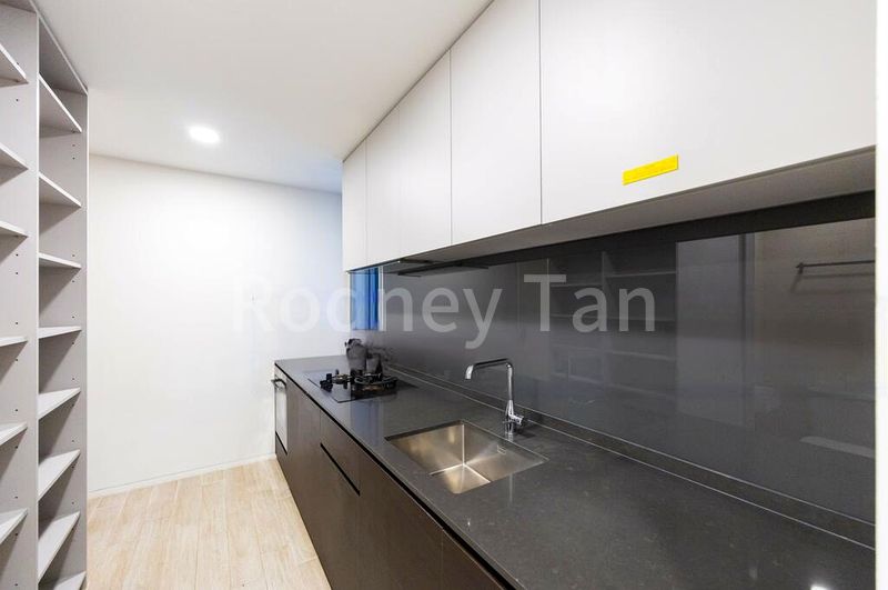 4 Bed Condo for Sale in Amber Park - Image 7