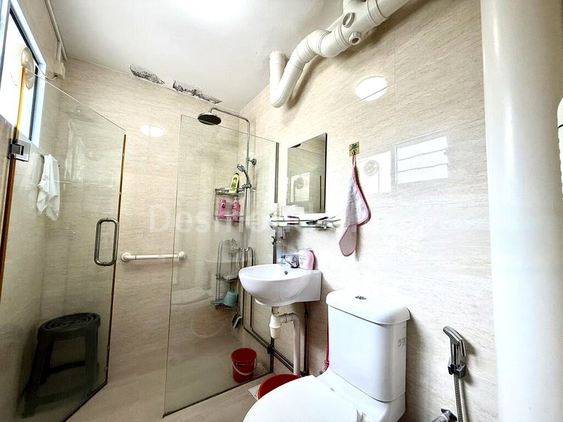 5 Room (5I) HDB for Sale in  142 Bedok Reservoir Road - Image 6