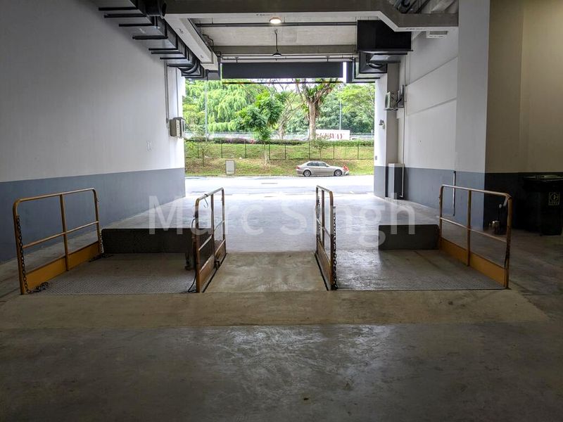 Light Industrial (B1) for Rent: Nordcom II - Image 10