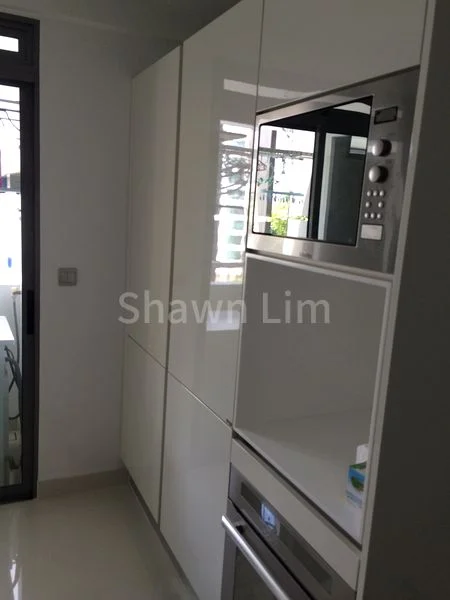 3 Bed Condo for Rent in  Iresidences - Image 3