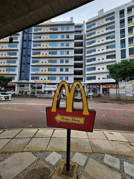 Light Industrial (B1) for Rent: Tradehub 21 - Image 3