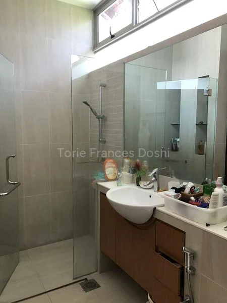 5 Bed Terraced House (Landed) for Sale in Sembawang Hills Estate - Image 9