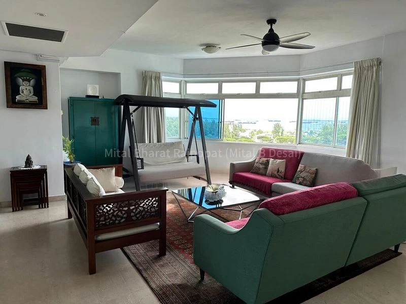 4 Bed Condo for Rent in  The Waterside - Image 2