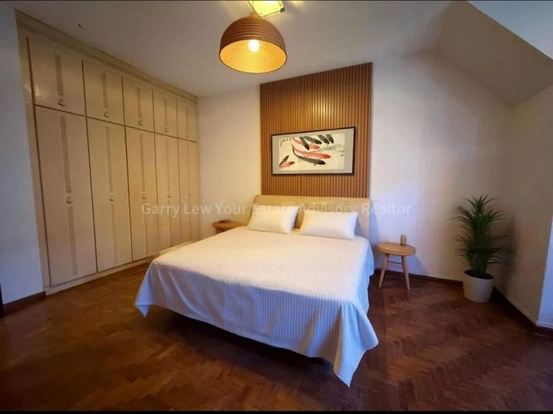 5 Bed Terraced House (Landed) for Sale in  Mandarin Park - Image 2