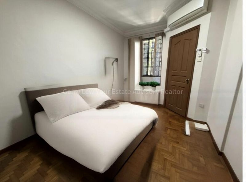 5 Bed Terraced House (Landed) for Sale in  Mandarin Park - Image 7