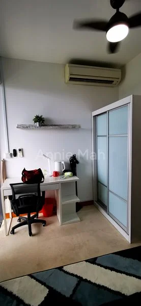 Common Room (Condo) for Rent in  Waterfront Isle - Image 5