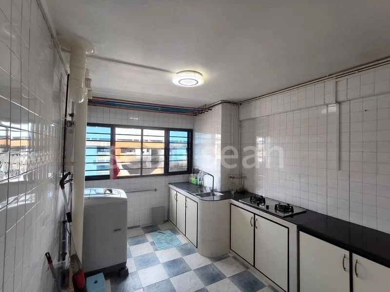 3 Room (3NG) HDB for Rent in  127 Ang Mo Kio Avenue 3 - Image 2