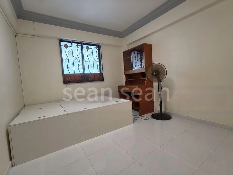 3 Room (3NG) HDB for Rent in  127 Ang Mo Kio Avenue 3 - Image 4