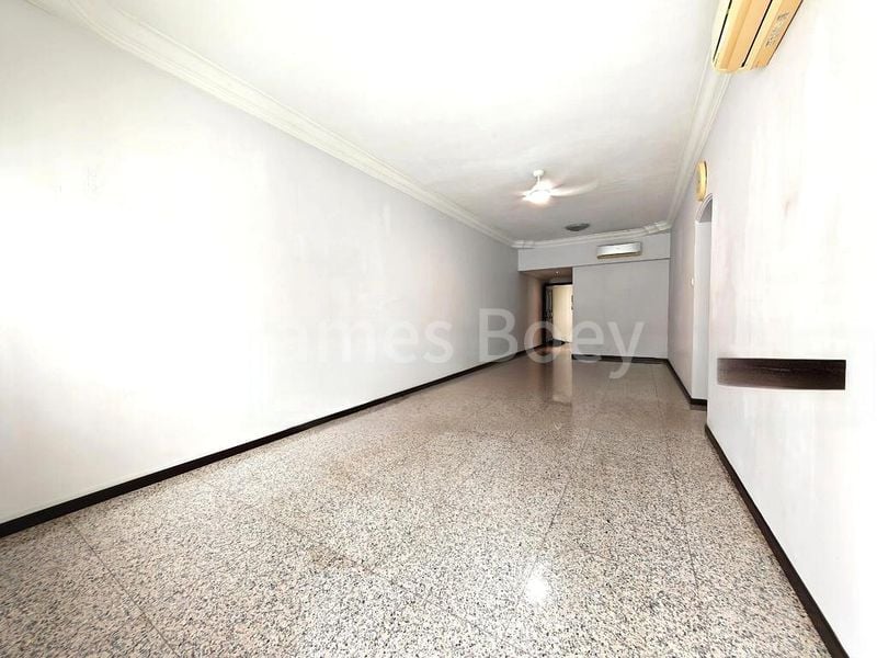 3 Bed Condo for Sale in  Stratford Court - Image 3