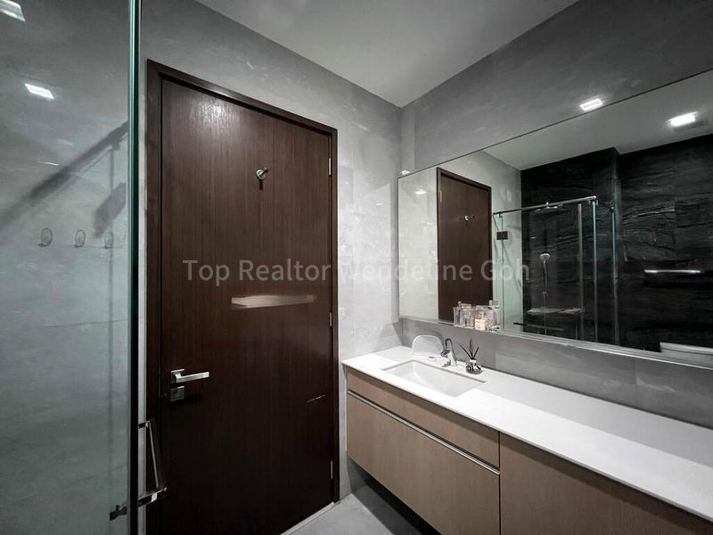 1 Bed Condo for Rent in  Eco - Image 7