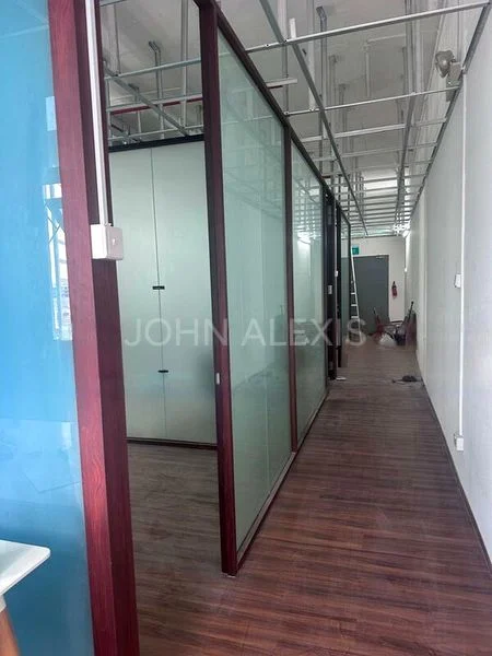 Light Industrial (B1) for Rent: Oxley BizHub 2 - Image 2