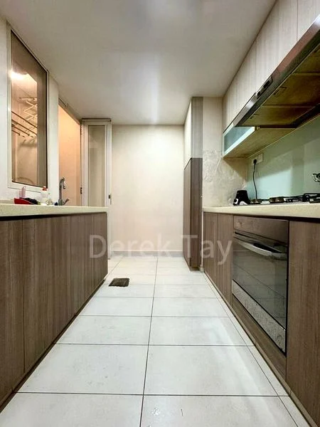 2 Bed Condo for Sale in  Bullion Park - Image 8
