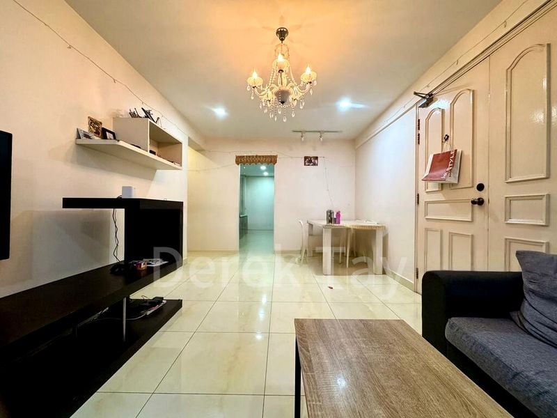 2 Bed Condo for Sale in  Bullion Park - Image 1