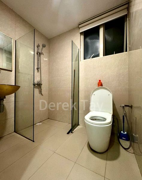 2 Bed Condo for Sale in  Bullion Park - Image 7