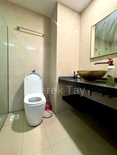 2 Bed Condo for Sale in  Bullion Park - Image 5