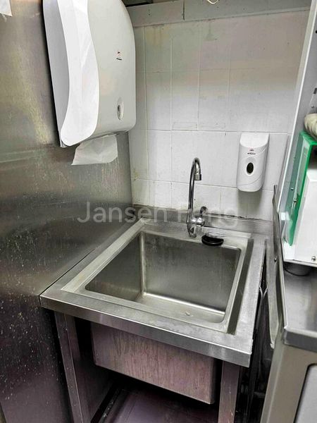 Other Retail for Rent: Concorde Shopping Centre - Image 7