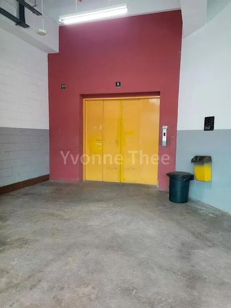 Light Industrial (B1) for Rent: Lam Soon Industrial Building - Image 3