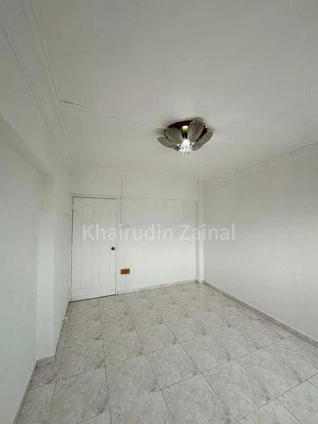 5 Room (5A) HDB for Sale in  36 Marsiling Drive - Image 9