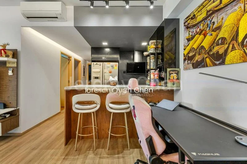 4 Bed Condo for Sale in  Waterview - Image 2